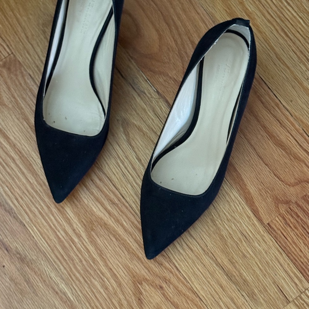 Elegant Everlane Black Women's Pumps